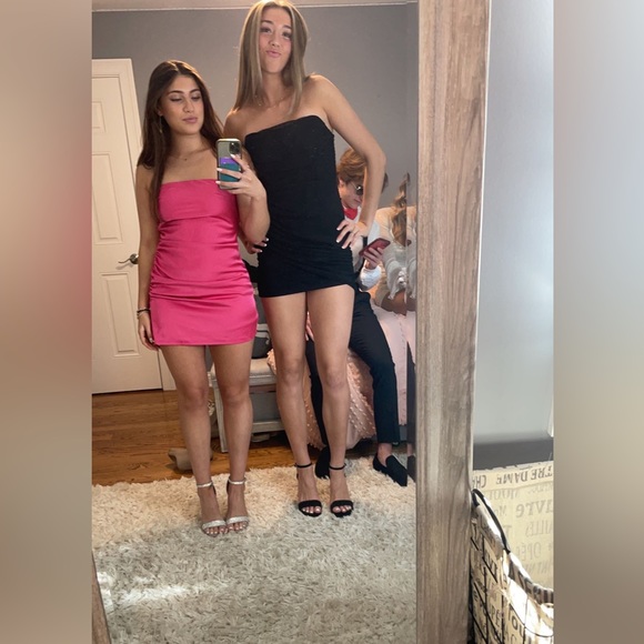 Selling this pink dress from meshki!! super cute and flattering - Picture 2 of 2